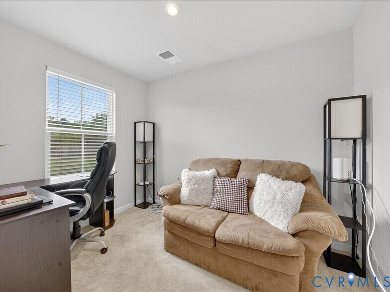 Building Photo - 4905 Gerald Dr