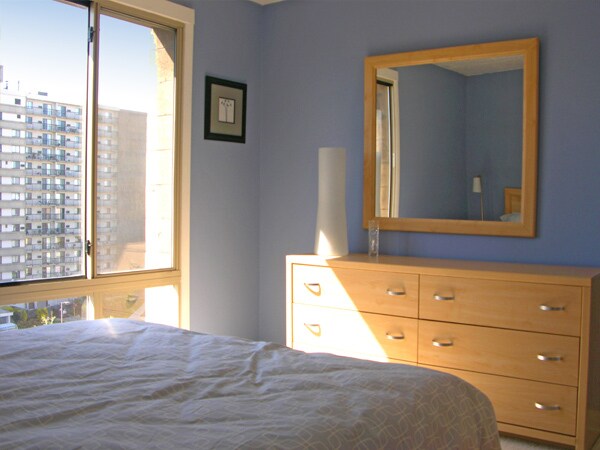 Building Photo - 616 Pallister