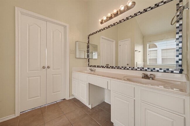 Building Photo - 18518 Bare Meadow Ln