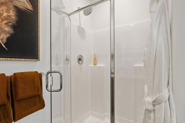 Building Photo - 5015 Avenida Lugano