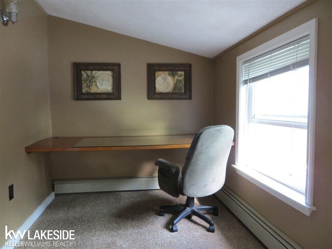 Building Photo - 18270 Sycamore St