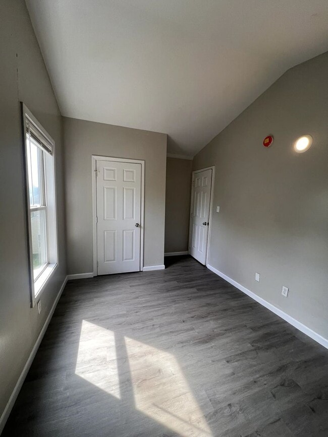 Building Photo - 2820 Divinity Ln
