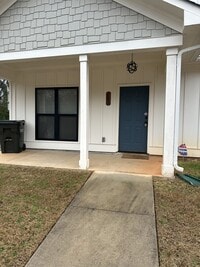 Building Photo - 145 Cayuga St