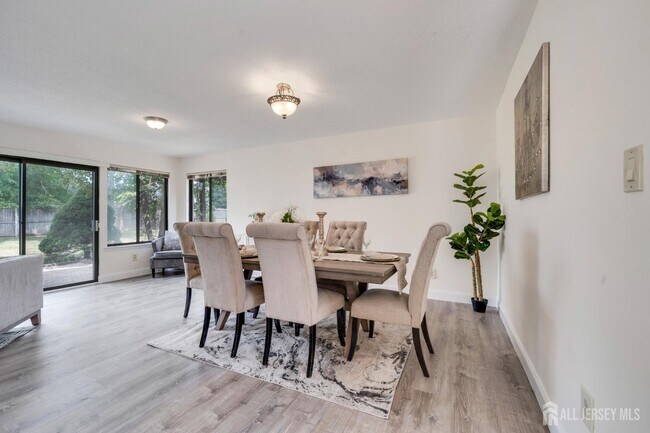 Building Photo - 31 Gate House Ln