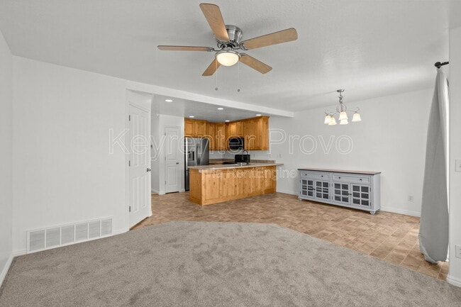 Building Photo - 1901 W 1020 N