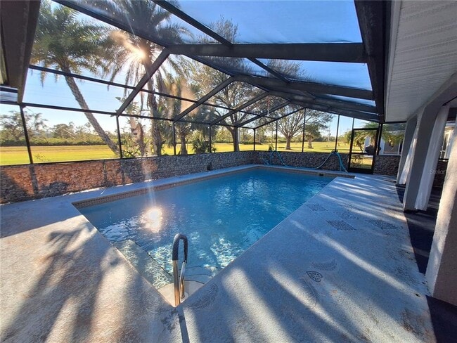 Building Photo - 25676 Aysen Dr