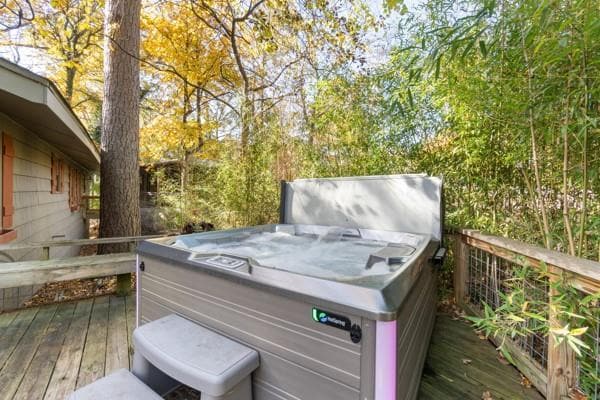 Building Photo - 60 Crescent Dr