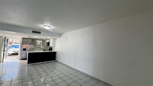 Building Photo - 5530 W 26th Ct