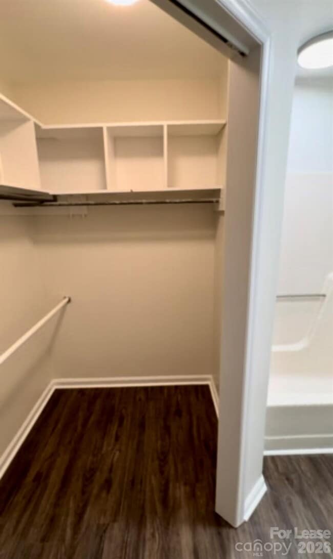 Building Photo - 2423 Emstead Ct