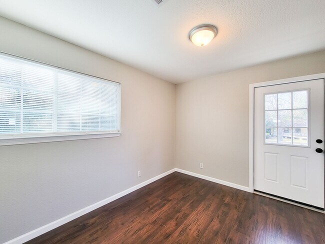 Building Photo - Escape to your updated 3-bed, 2-bath oasis in Goodrich, TX, featuring modern finishes, an open la...