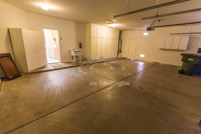 Building Photo - 26619 N 46th Pl