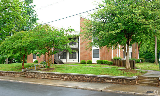 Building Photo - Victoria Square Apartments