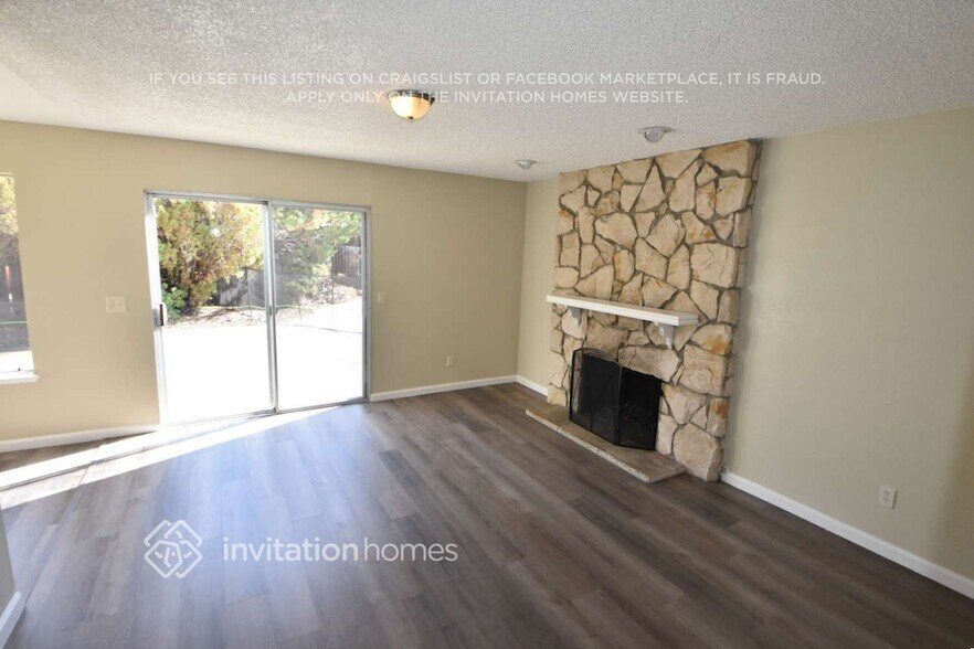 Building Photo - 1706 Barton Dr