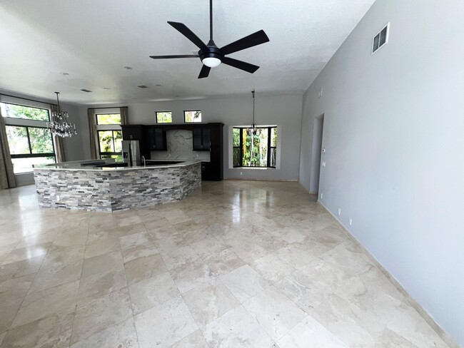 Building Photo - 20077 Palm Island Dr
