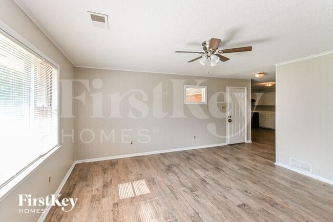 Building Photo - 5157 Depanne Rd