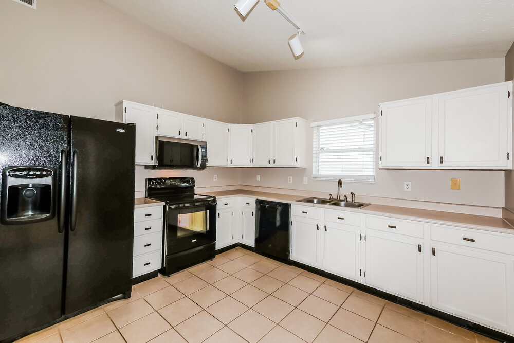 Building Photo - 6303 Bryce Canyon Dr