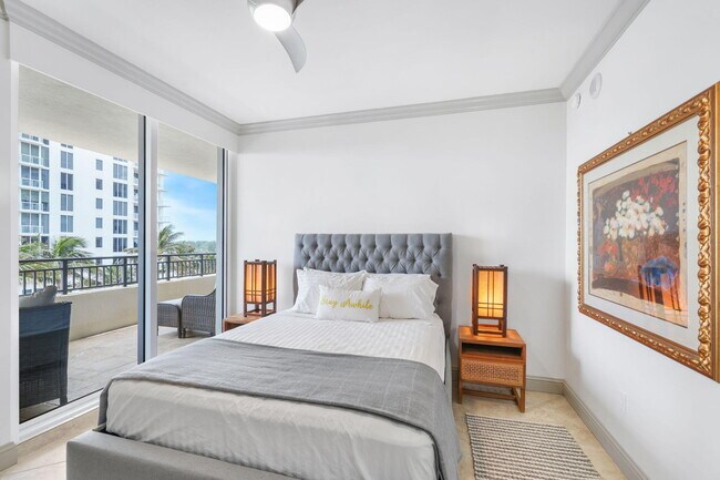 Building Photo - 3800 N Ocean Dr