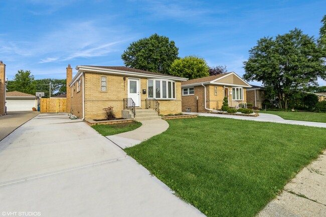 Primary Photo - 3671 Sarah St