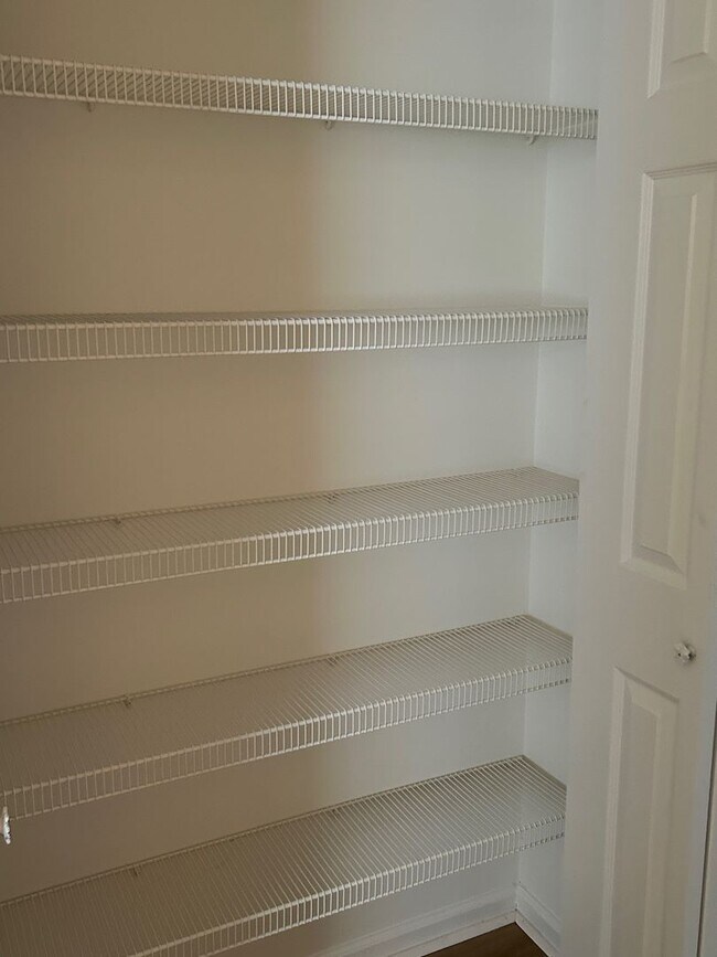 Building Photo - Mohawk Trail Townhomes-Southside Savannah