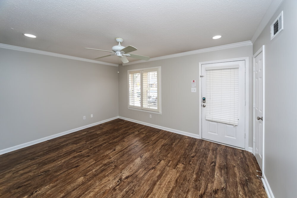 Building Photo - 1585 Pepperwood St