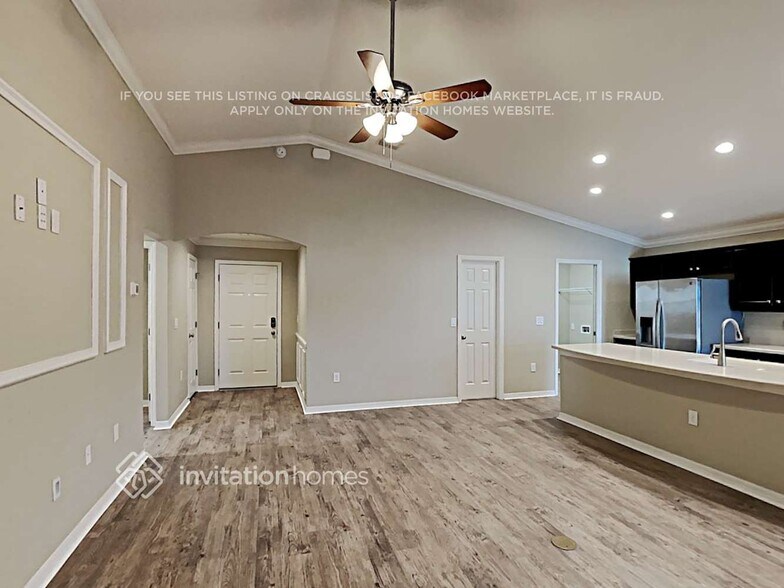 Building Photo - 8028 Diamond Creek Ln