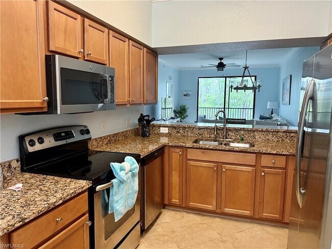 Building Photo - 9715 Acqua Ct