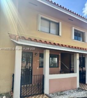 Building Photo - 2740 W 63rd St