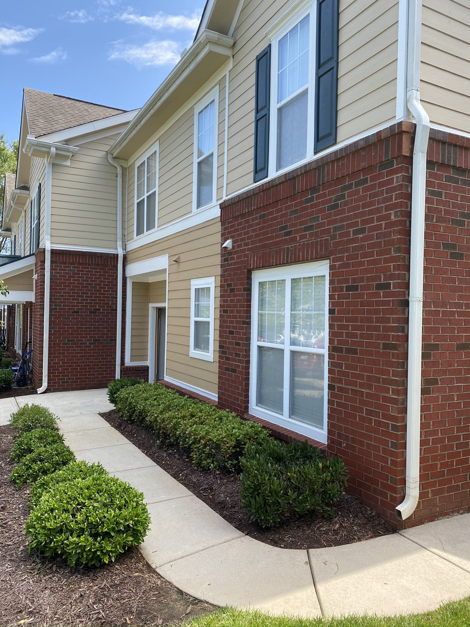 Building Photo - 15224 Coventry Ct Ln
