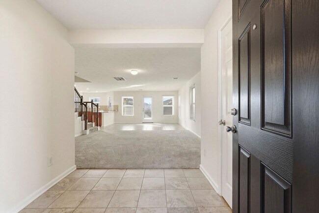 Building Photo - 13111 Mills Grove Dr