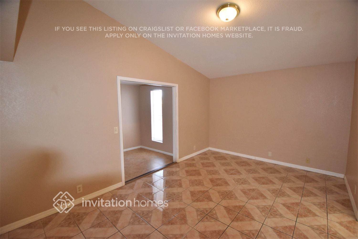 Building Photo - 4037 N 88th Ln
