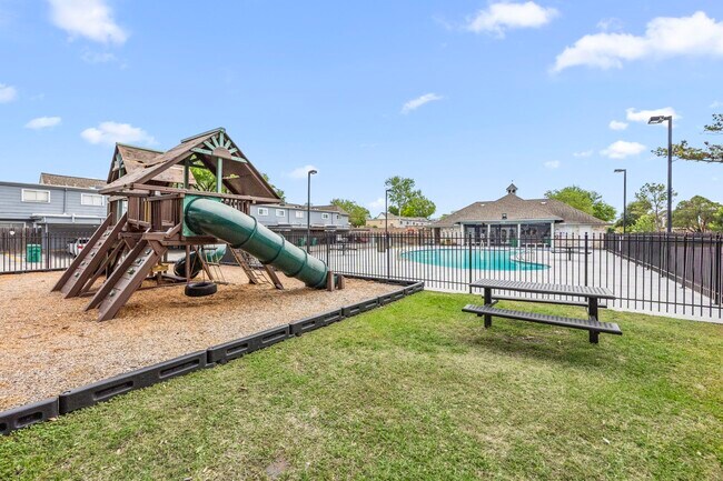 Building Photo - 11002 Hammerly Blvd