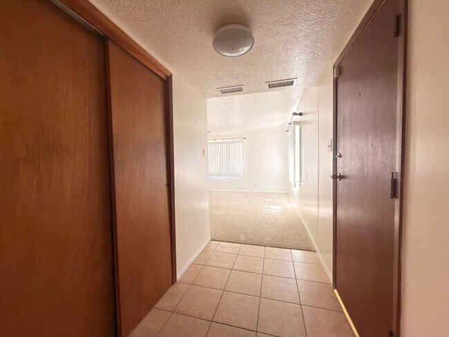 Building Photo - 1831 Childers Dr NE