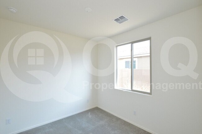 Building Photo - 816 S Strahan Pl