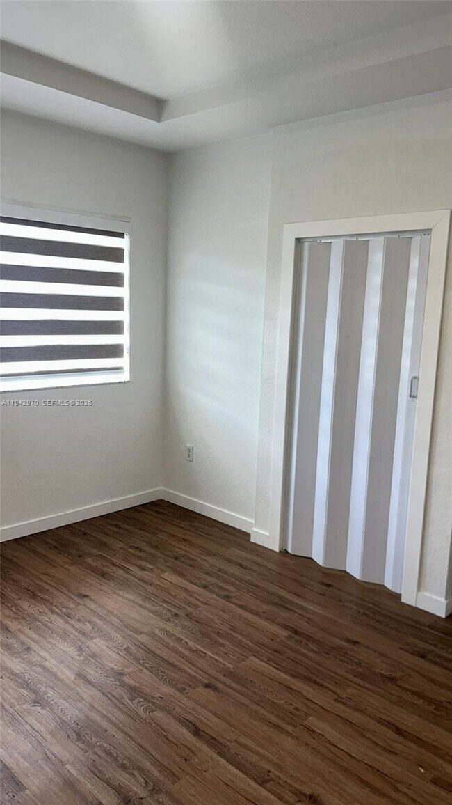 Building Photo - 10740 NW 83rd St