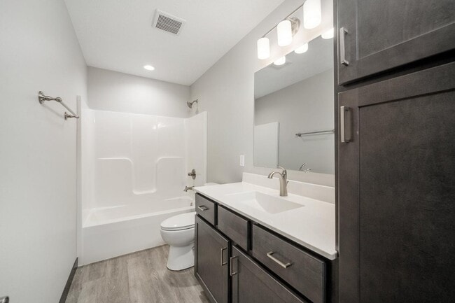 Building Photo - 4509 W 35th St N