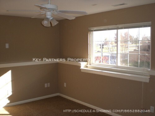 Building Photo - 15816 Conser - Cute Townhouse in Blue Valley!