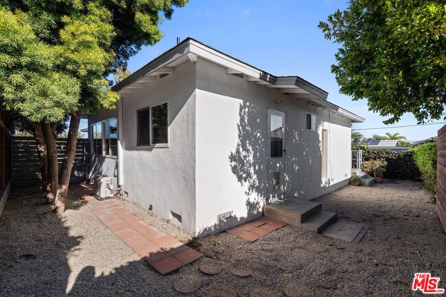 Building Photo - 1408 17th St