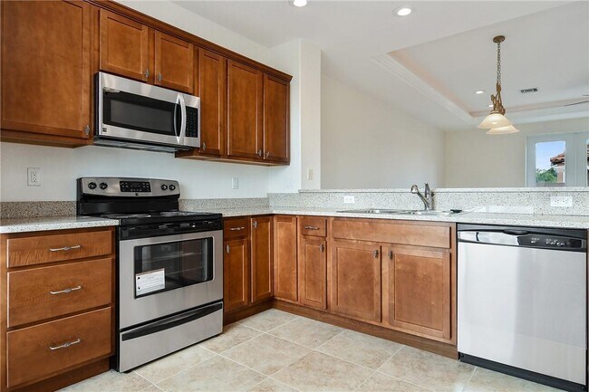 Building Photo - 1003 Coronado Ct