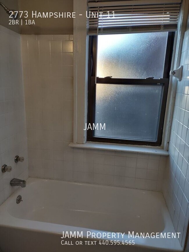 Building Photo - 2773 Hampshire-Unit 11