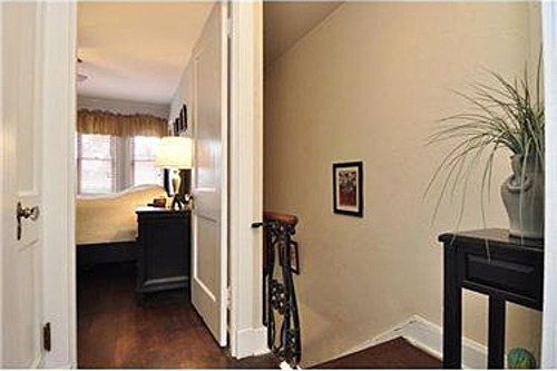 Staircase - 5552 Beacon St