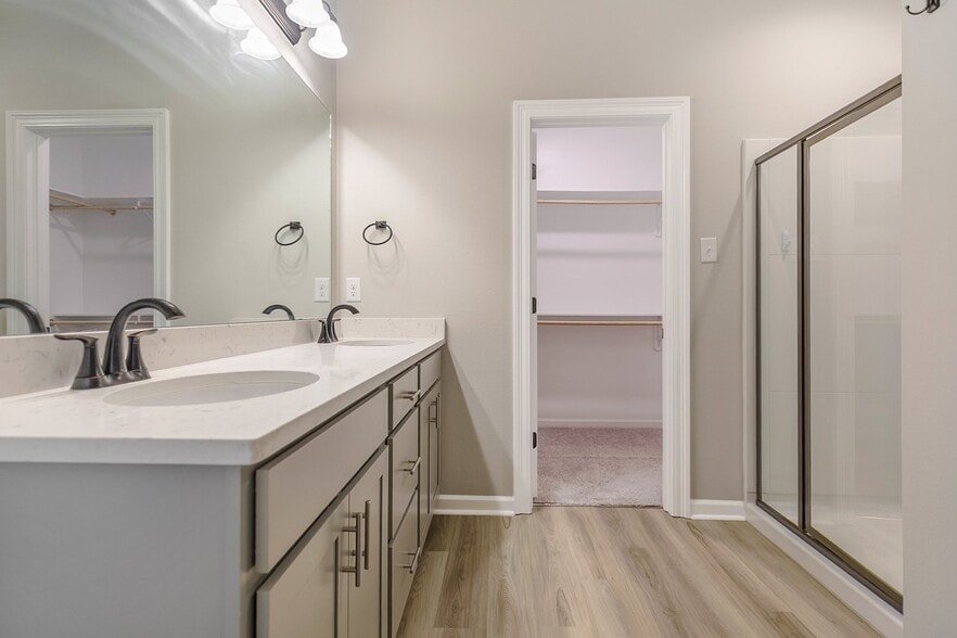 Building Photo - 5615 Stuga Dr