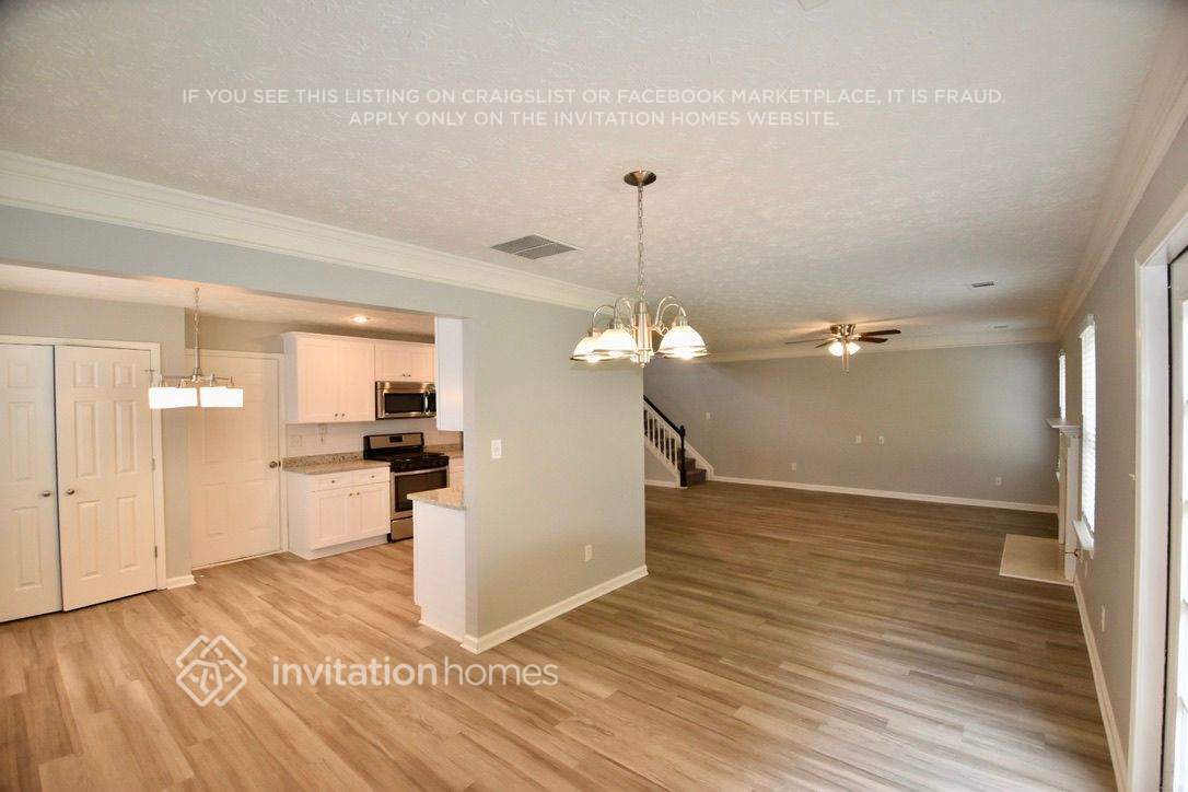 Building Photo - 1100 Eatonton Way