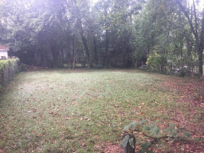 Building Photo - 607 S Woodrow St