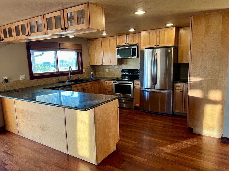 Building Photo - 260 Alto Ln