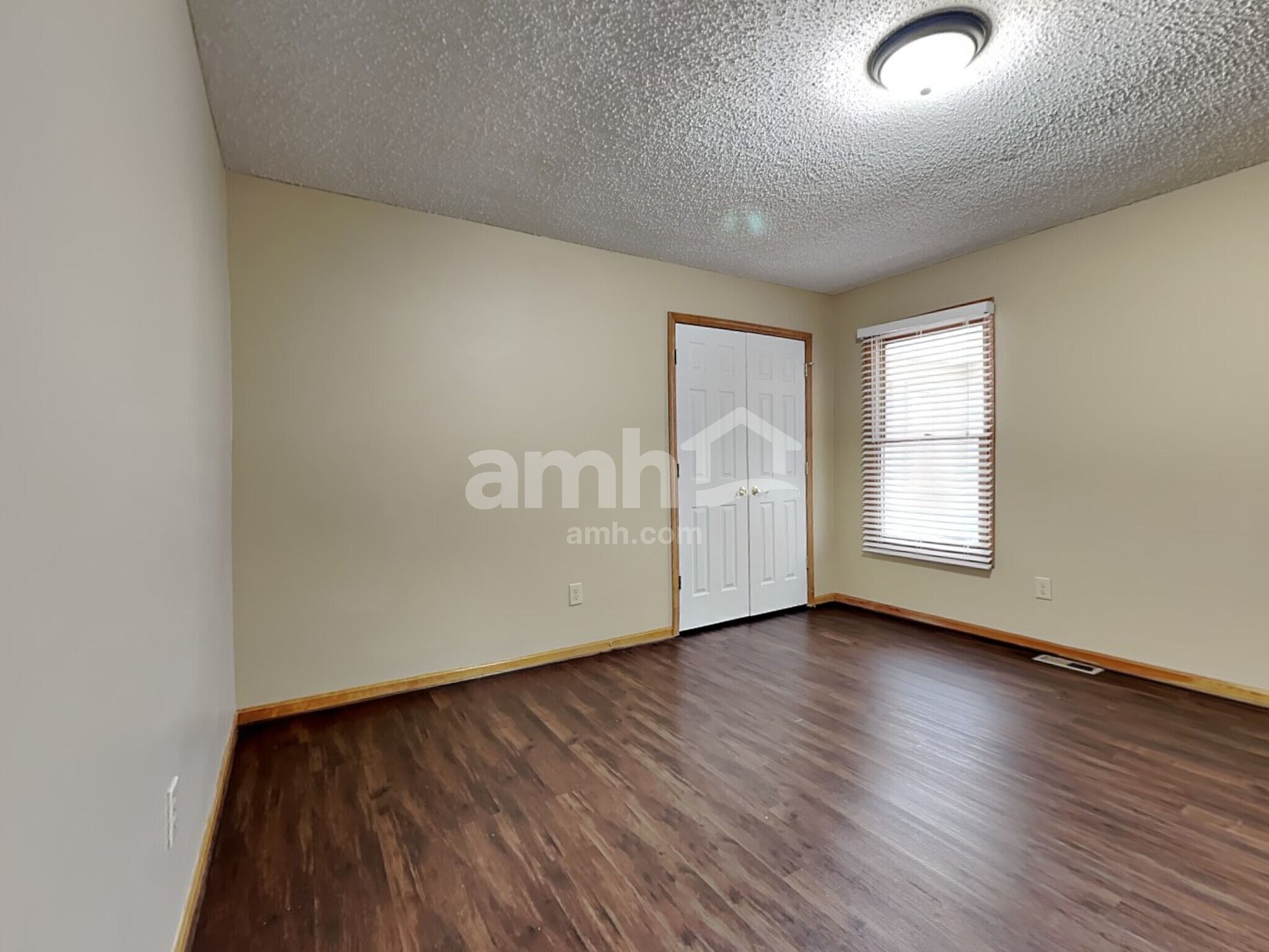 Building Photo - 110 Justin Pl