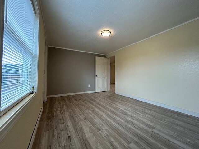 Building Photo - 3109 Delaware St