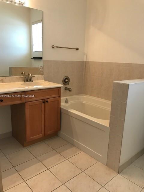 Building Photo - 2173 SE 2nd St