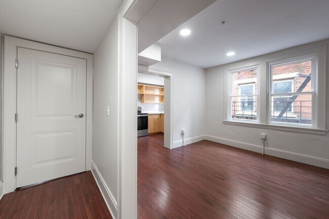 Building Photo - Coming Soon: Newly renovated 2BR Apartment...