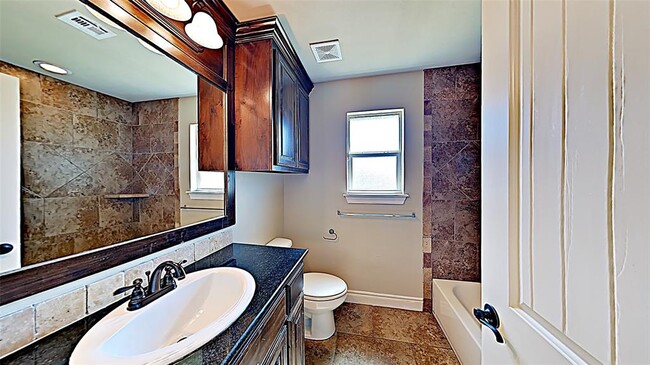 Building Photo - 4800 NW 151st Cir