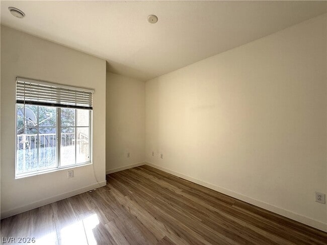 Building Photo - 6160 Rumrill St